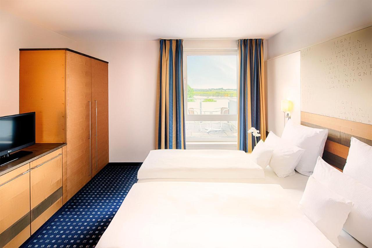 Welcome Hotel 4*