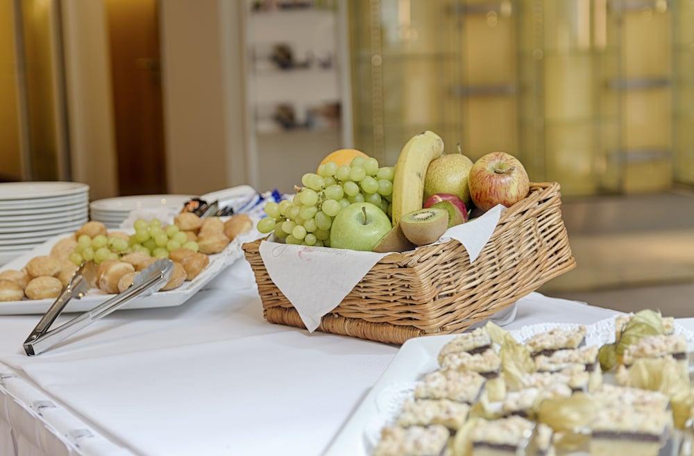 Welcome Hotel